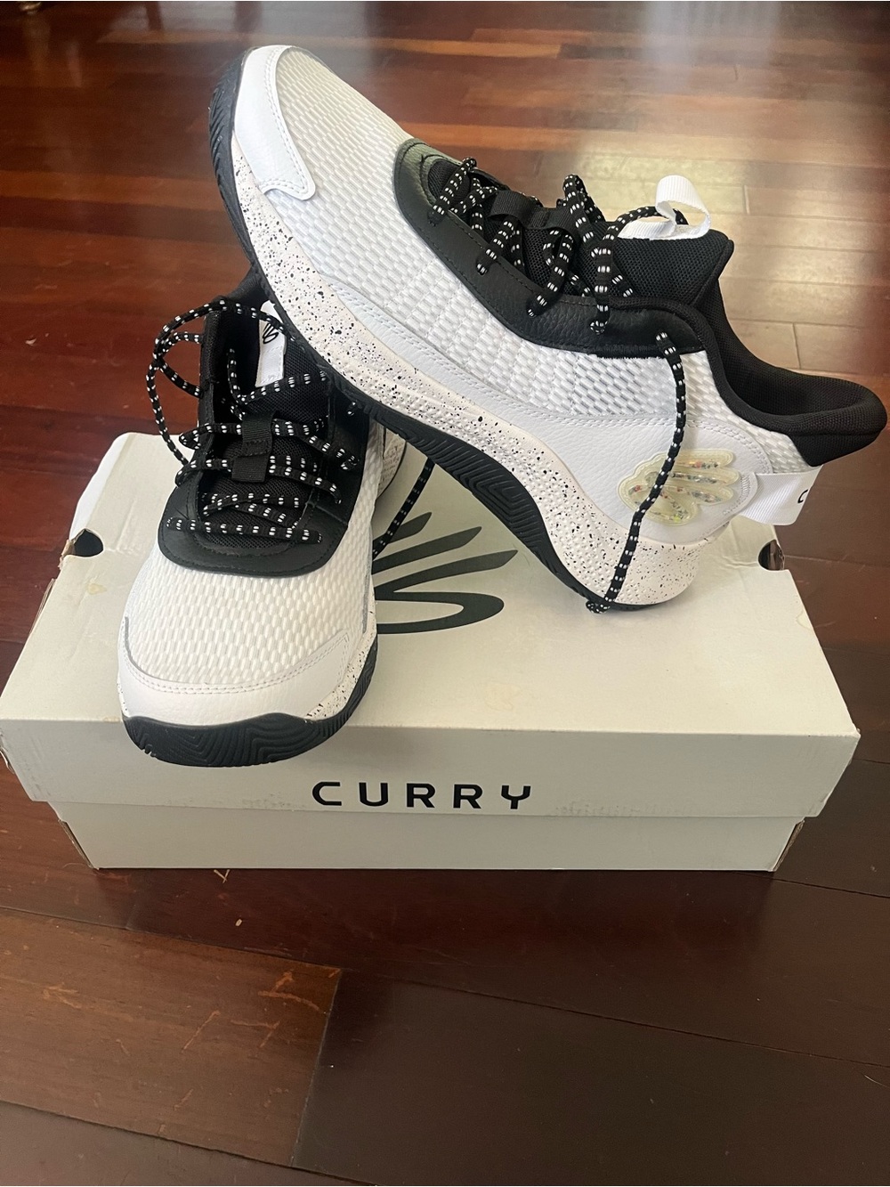 Under Armour Curry 3ZT White and Black Shoes new in box